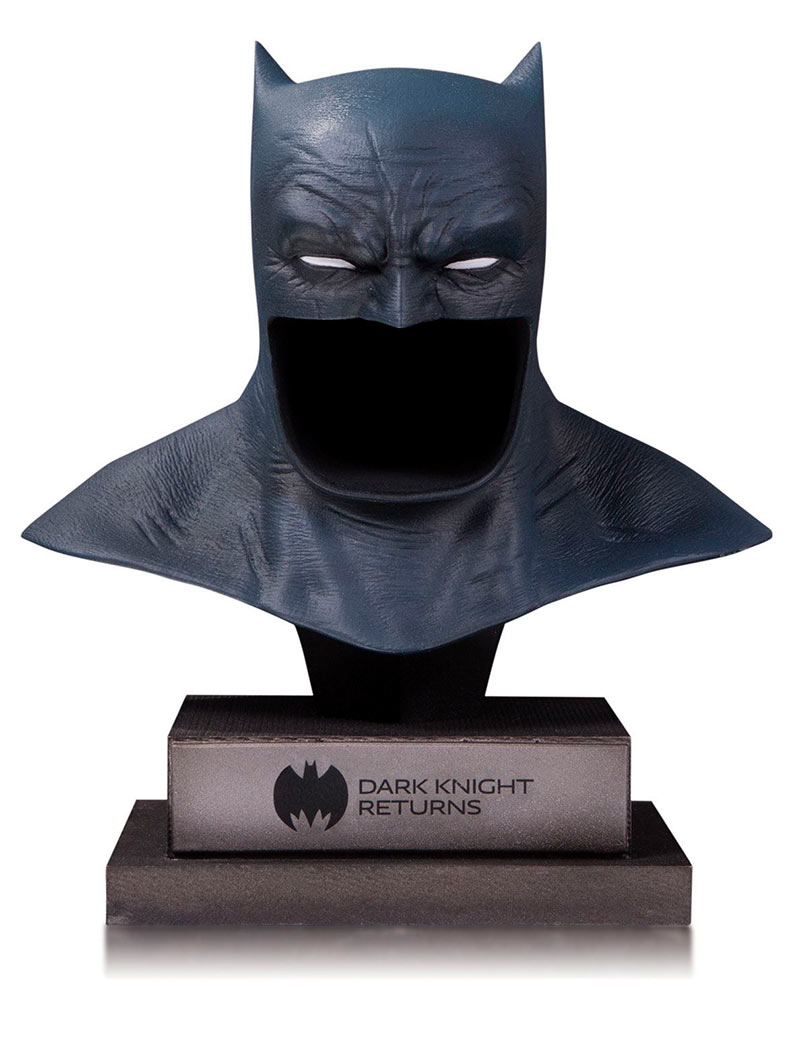 Busto capucha Batman 21 cm. Batman: The Dark Knight Returns. Escala 1:2. DC Gallery. DC Collectibles