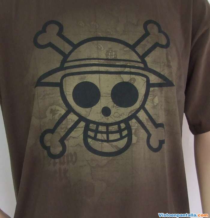 Camiseta One Piece. Mapa y Símbolo Pirata