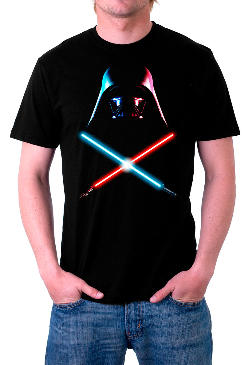 Camiseta Star Wars Darth Vader espadas láser