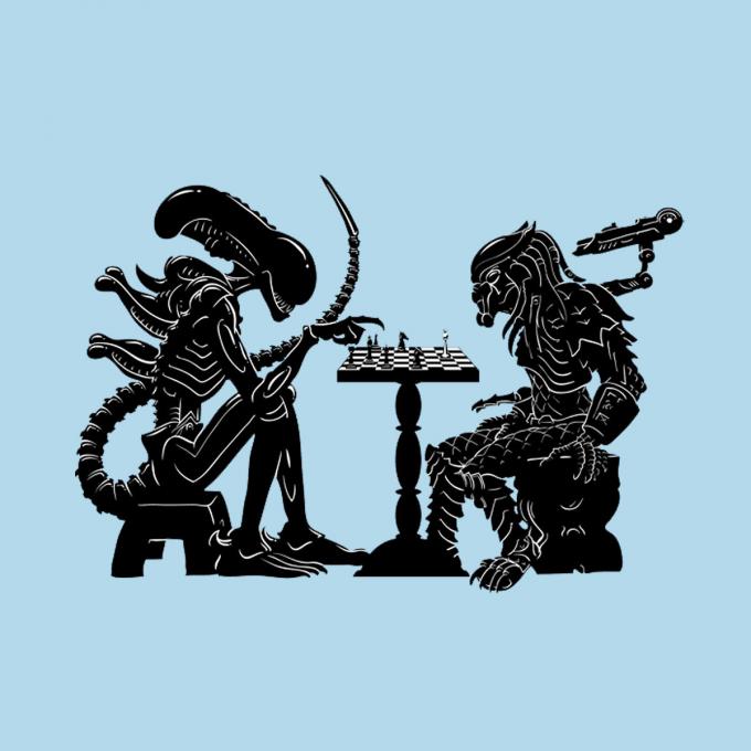 Camiseta chica Alien versus Predator. AVP Chess