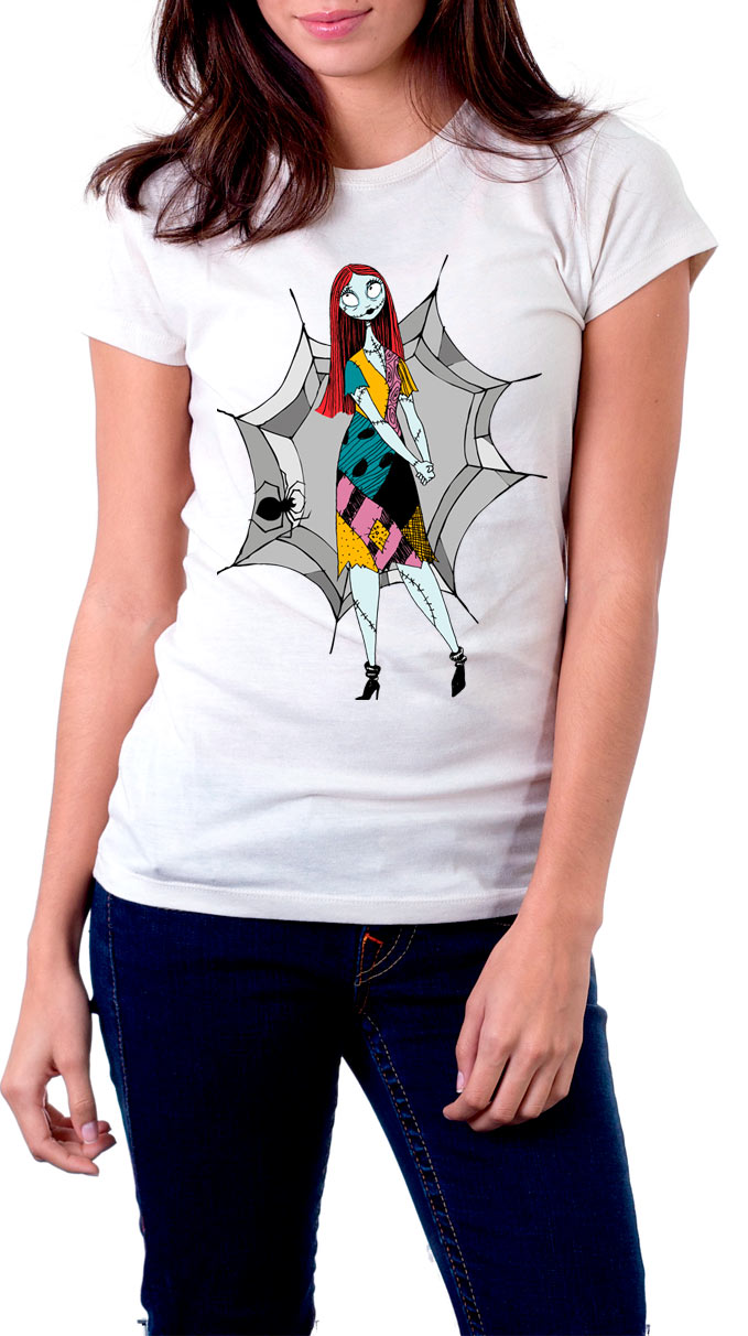 Camiseta chica Sally enamorada. Pesadilla antes de Navidad