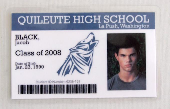 Carnet de Estudiante Crepúsculo. Quileute High School