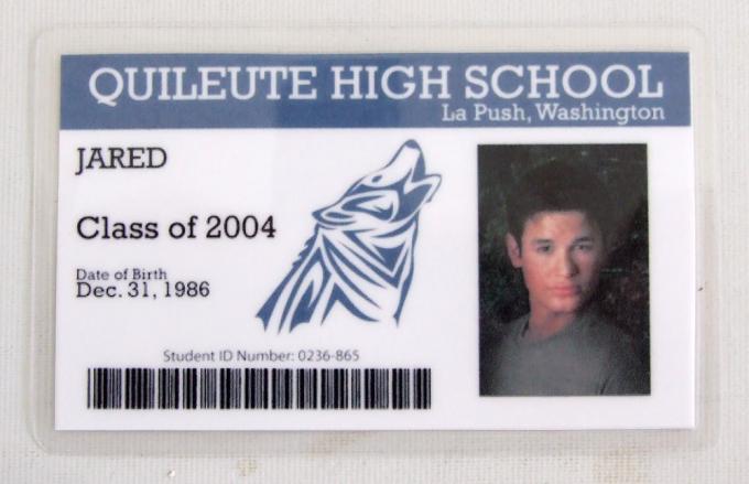 Carnet de Estudiante Crepúsculo. Quileute High School