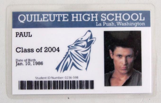 Carnet de Estudiante Crepúsculo. Quileute High School