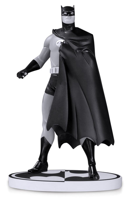 Estatua Batman Black and White