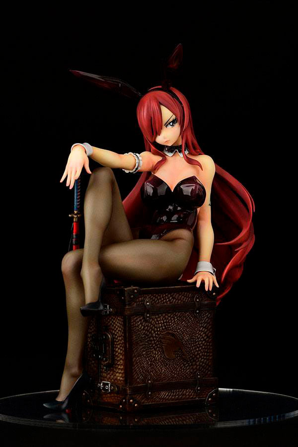 Estatua Erza Scarlet 20 cm. Fairy Tail. Versión conejita. Escala 1:6. Orca Toys