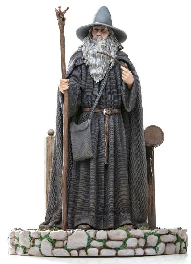 Estatua Gandalf 23 cm. El Señor de los Anillos. Deluxe Art Scale. Escala 1:10. Iron Studios