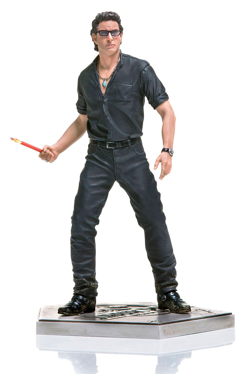 Estatua Ian Malcolm 21 cm. Parque Jurásico. Art Scale. Iron Studios