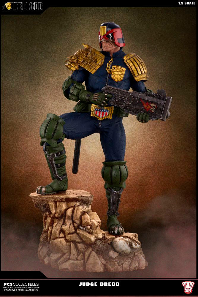 Estatua Juez Dredd 71 cm. 2000 AD. Edición Estándar limitada. Escala 1:3. Pop Culture Shock