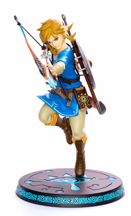 Estatua Link 25 cm. The Legend of Zelda: Breath of the Wild. First 4 Figures