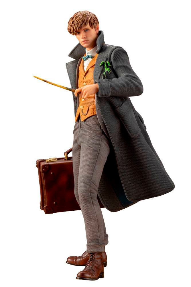 Estatua Newt Scamander 18 cm. Animales fantásticos: Los crímenes de Grindelwald. ARTFX+. Escala 1:10. Kotobukiya