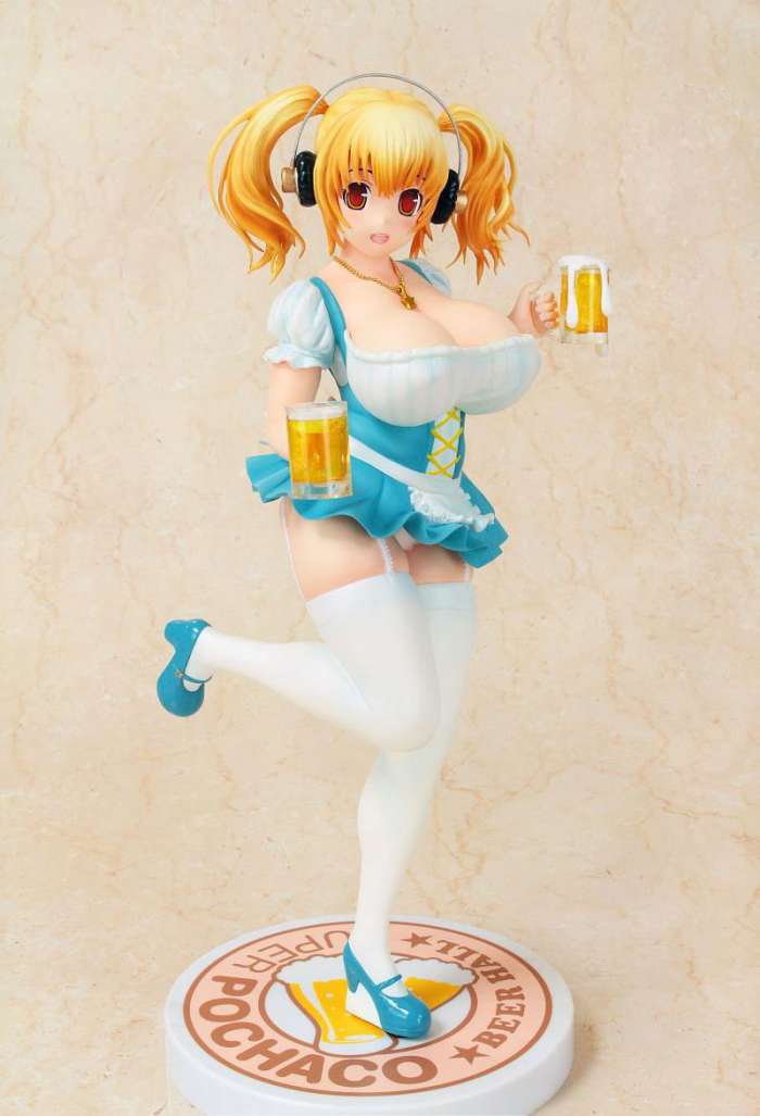 Estatua Nitro Super Sonic. Super Pochaco