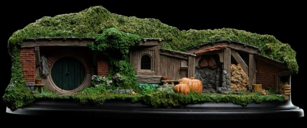 Estatua Pine Grove Hobbit Hole