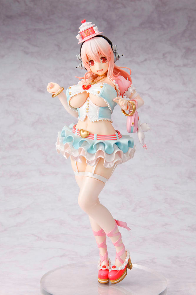Estatua Super Sonico 17 cm. Versión Anniversary Birthday Party. Escala 1:7. Kadokawa