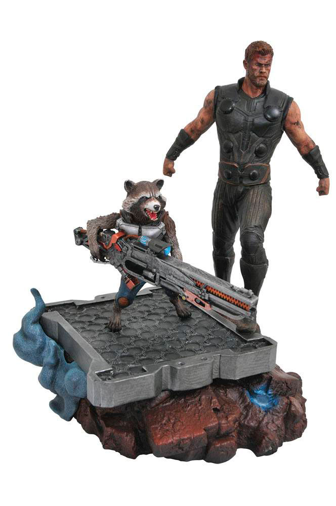 Estatua Thor & Rocket Raccoon 30 cm. Vengadores: Infinity War. Línea Premier Collection. Diamond Select