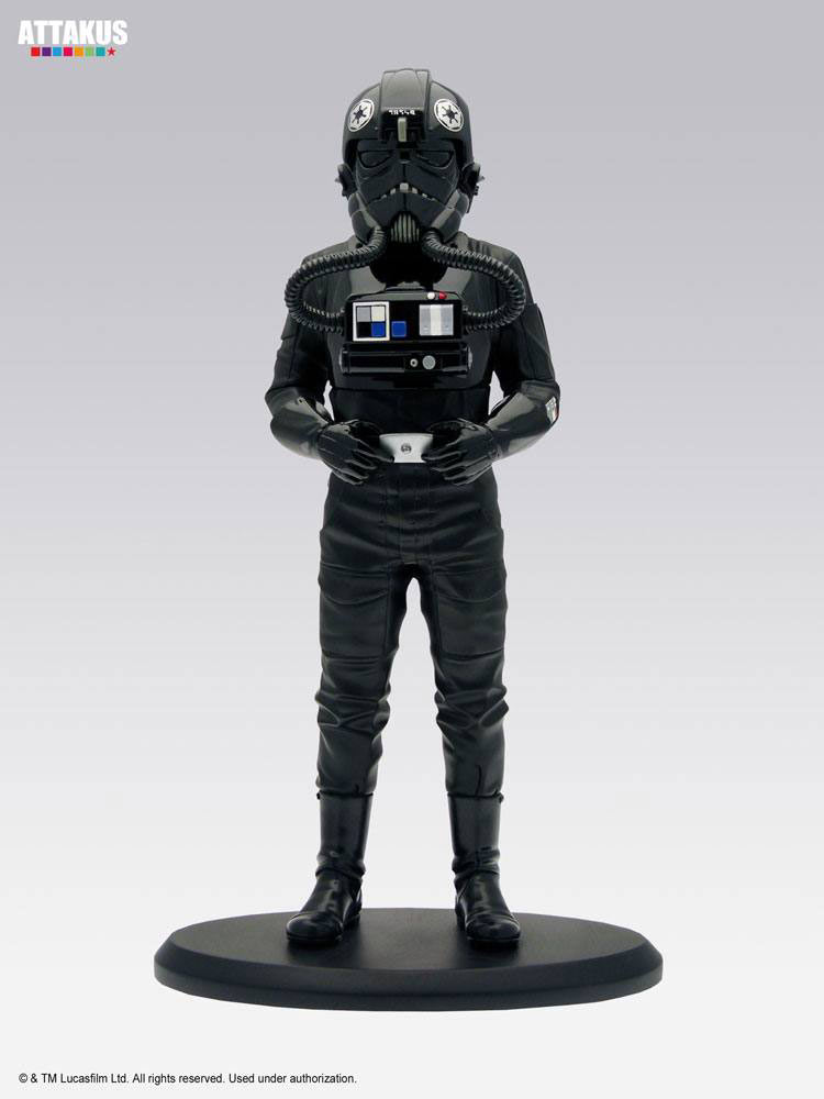 Estatua Tie Fighter Pilot 18 cm. Star Wars. Línea Elite Collection. Attakus
