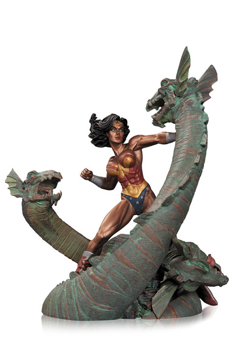 Estatua Wonder Woman vs Hydra