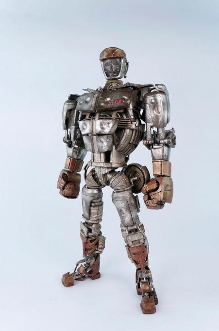 Figura Acero Puro. Atom 43 cm. Versión Exclusiva ThreeA Toys