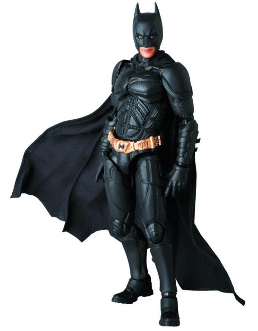 Figura Batman 15 cm version 2.0. El caballero oscuro: la leyenda renace. Línea MAFEX