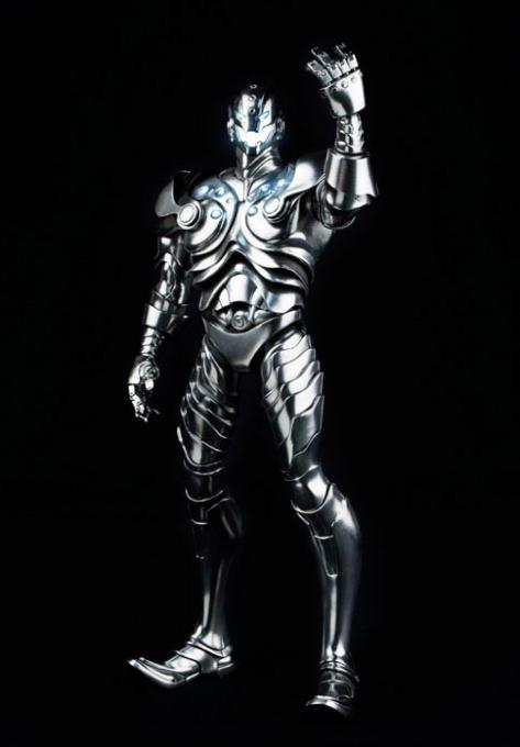 Figura Ultron 34 cm. Los Vengadores: la era de Ultrón. Con luz. Classic Edition. Escala 1:6. Marvel Cómics. ThreeA Toys