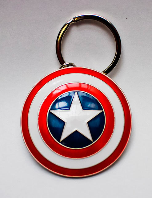 Llavero metálico escudo Capitán América 5 cm. Los Vengadores: la era de Ultrón