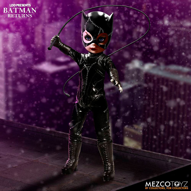 Muñeco Catwoman 25 cm. Batman Returns. Línea Living Dead Dolls Presents. Mezco Toys