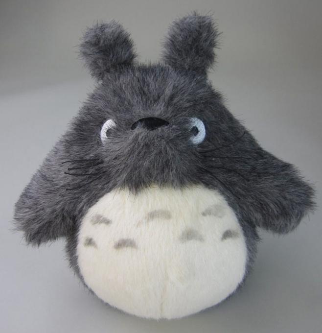 Peluche Totoro gris 25 cm. Mi vecino Totoro. Studio Ghibli