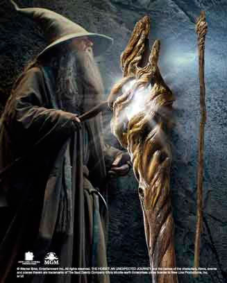 Réplica vara El Hobbit luminosa. Gandalf. Escala real 1/1. 186 cms. Noble Collection