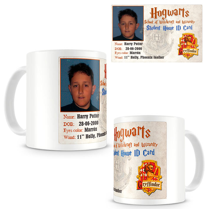 Taza Carnet de estudiante Harry Potter. Personalizada. Colegio Hogwarts