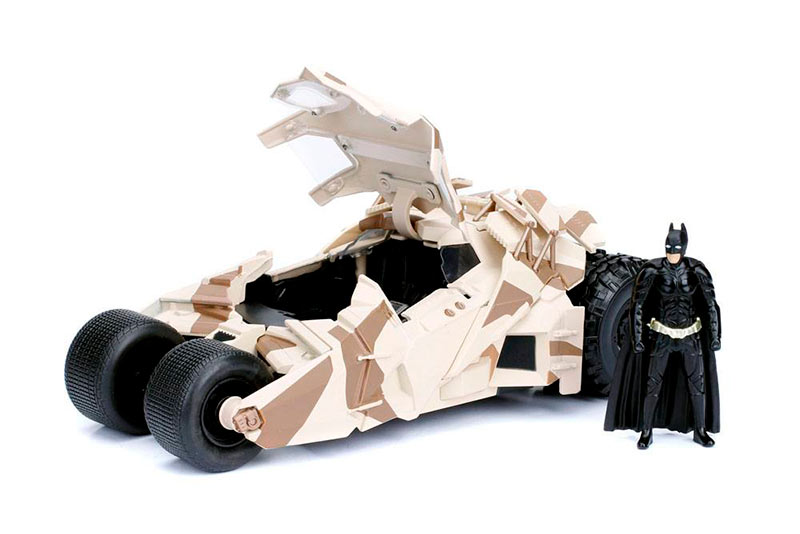 Vehículo Batmobile & figura. El caballero oscuro. Escala 1:24. Jada Toys